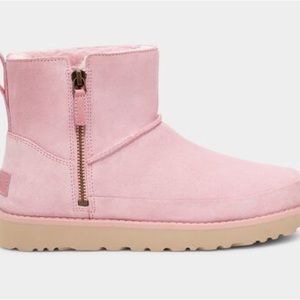 Ugg Classic Zip Mini